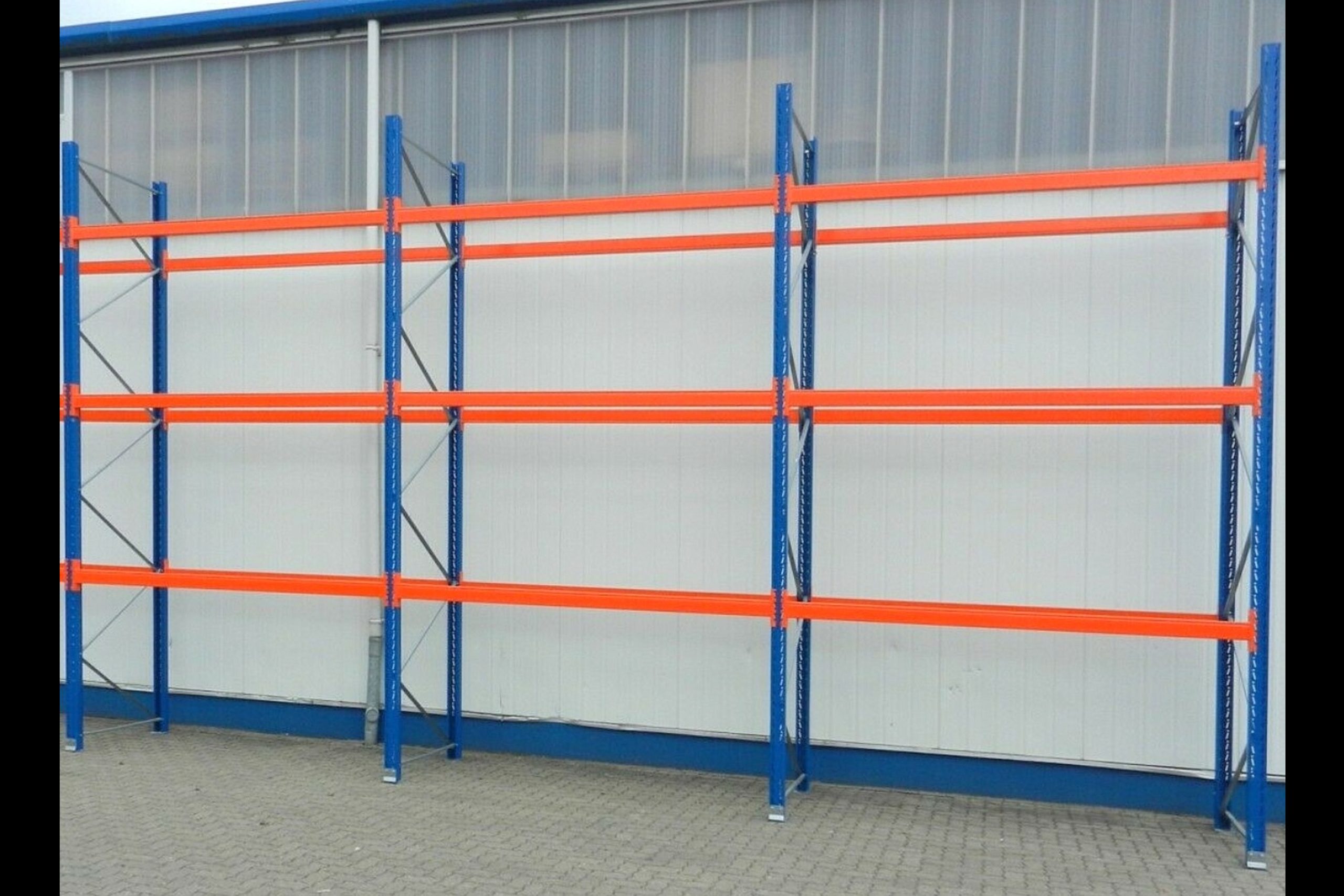 47C6EEF9-1D70-4124-BE74-5B1B69369538