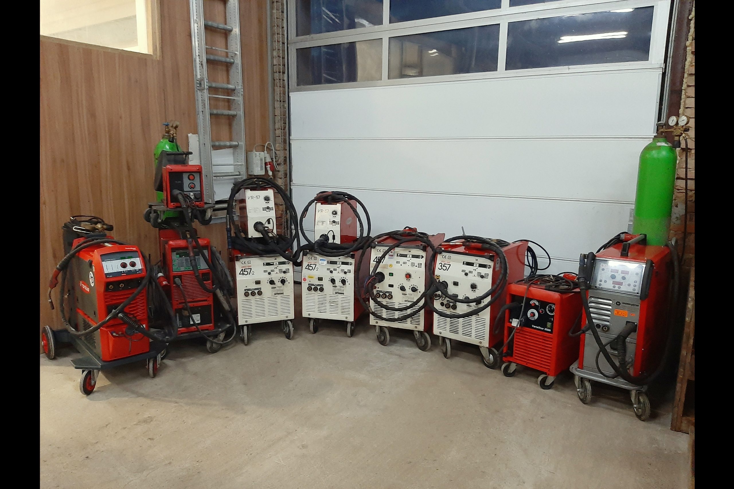 FCACAB19-6C97-4A2D-8FBC-5046E733761F